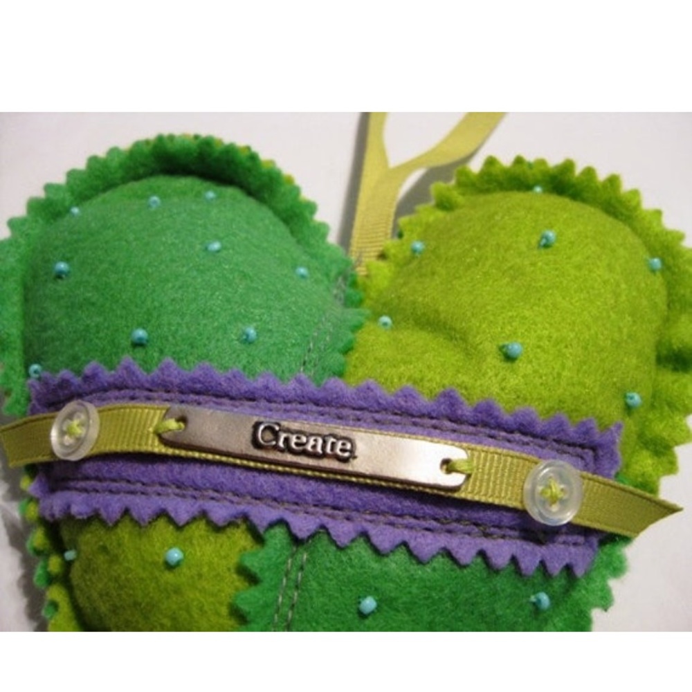 Green Felt Heart “Create“